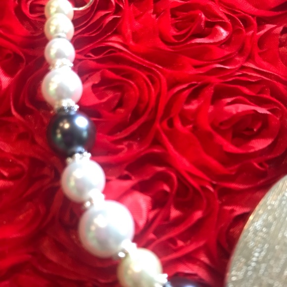 Handmade treble clef bracelet - Picture 3 of 11